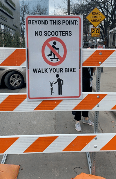 Verbotsschild für E-Scooter in Austin auf der SXSW